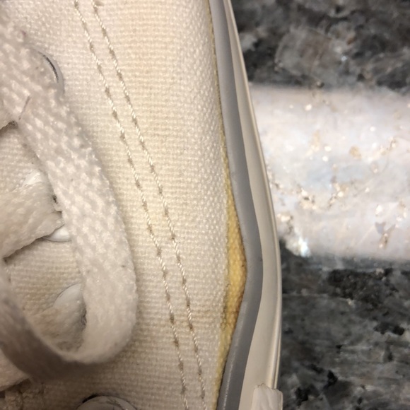 Converse All-Star Chuck Taylor Lo Glitter Toe Sneakers - Picture 10 of 17